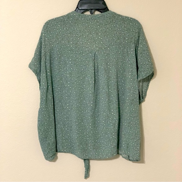 Cheetah Print Blouse - Picture 2 of 2